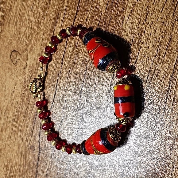 Red and Gold Lampwork Glass Bead Red Rhinestone Bracelet - Picture 1 of 2